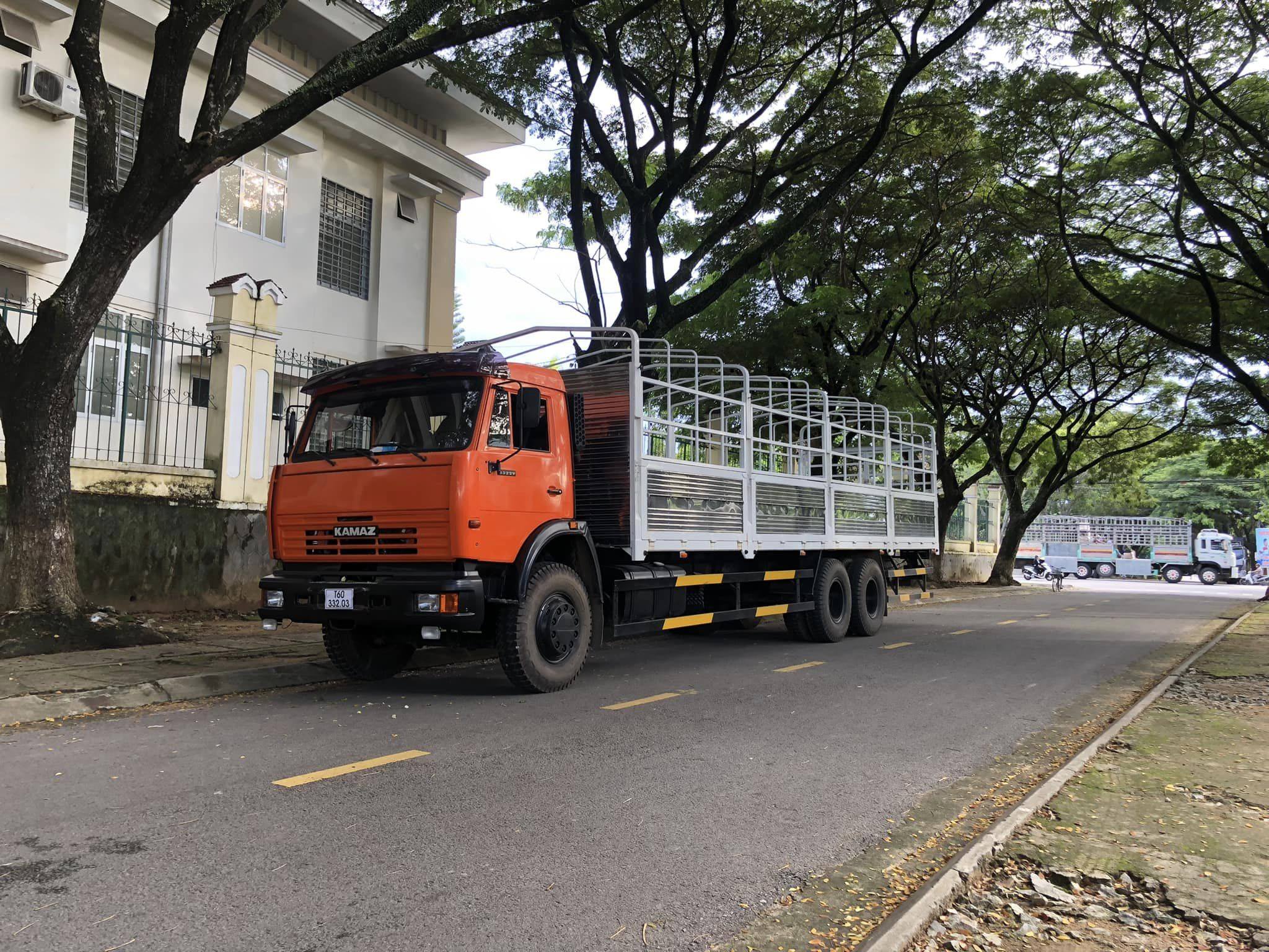 xe tải thùng KAMAZ 53229: Lựa chọn hoàn hảo cho doanh nghiệp vận tải